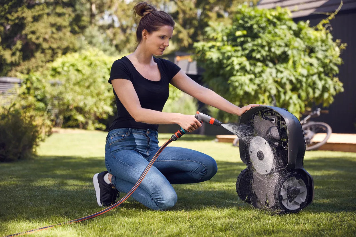 Husqvarna Automower 310 Mark II Robotic Lawn Mower Automatic Garden Mower