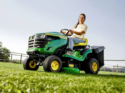 John Deere X117R Ride On Lawn Tractor with Rear Grass Collector Garden Riding Mower